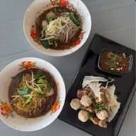 ก๋วยเตี๋ยวเรือหนิงโหน่ง