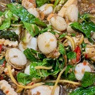 อ่าวทะเลซีฟู้ด บางเสร่