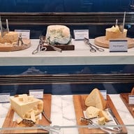 เมนูของร้าน Flow Millennium Hilton Hotel