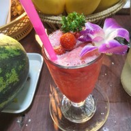 จ๊ะนาเดียร์อุดรตำแหลก อุดรตำแหลก