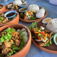 เคดีหมูส้ม อุบลราชธานั