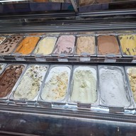Scoopi Ice Cream Cafe'