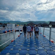 เลค เฮฟเว่น รีสอร์ท แอนด์ ปาร์ค