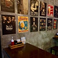 ไส้กรอกเยอรมัน & สเต็ก เดอะฮ็อกฟาเธอร์ แยกไฟฉาย