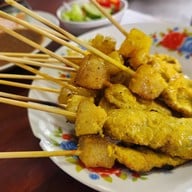 ฉลวยโภชนา