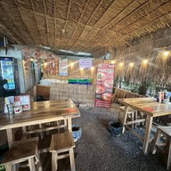 บ้านคนรักหมูกรอบ