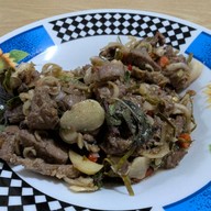 ร้านลาบหน้าลือ