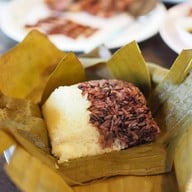 เมนูของร้าน กุหลาบดอกใหม่ บายนิวไก่ย่างบัวตอง