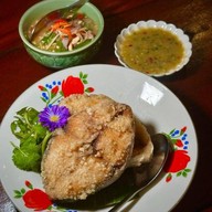 ครัวกลาง  ครัวกลาง