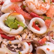 ส้มตำริมน้ำ