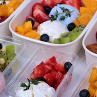 Feel Fresh Greek Yoghurt🍯🥝🍊🍌 (กรีกโยเกิร์ต)