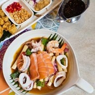 แซ่บยั่วญวน