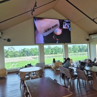 บรรยากาศ Be Your Own Coffee & Bar -