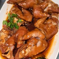 ขาหมูฮ่องเต้เฮียซ้ง ร้านดังในโซเชีี่ยล สาธุประดิษฐ์ กรุงเทพ