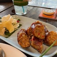 กุหลาบดอกใหม่ บายนิวไก่ย่างบัวตอง