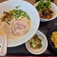 เมนูของร้าน Ramen Ippudo เซ็นทรัล เอ็มบาสซี่