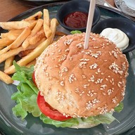 Sala bang pa-in Eatery and Bar