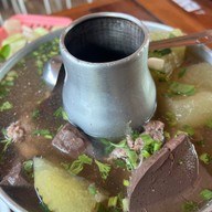 คนลือลาบเป็ดริมมูล