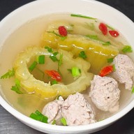 ขาหมูฮ่องเต้เฮียซ้ง ร้านดังในโซเชีี่ยล สาธุประดิษฐ์ กรุงเทพ