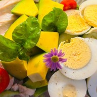 Fresh by Me สลัดและแซนด์วิช Fresh by Me Naklua