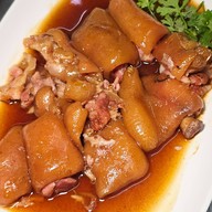 ขาหมูฮ่องเต้เฮียซ้ง ร้านดังในโซเชีี่ยล สาธุประดิษฐ์ กรุงเทพ