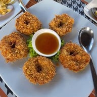 ไอยราซีฟู้ด (เกาะช้าง)