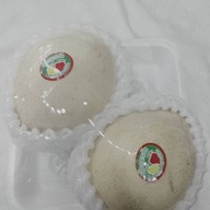 ผลไม้สด ร้านลาดพร้าว 138 ติดถนนริมฟุตบาทอยู่หน้าซอยเลยข้างๆมี toyota