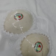 ผลไม้สด ร้านลาดพร้าว 138 ติดถนนริมฟุตบาทอยู่หน้าซอยเลยข้างๆมี toyota