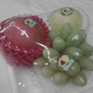 ผลไม้สด ร้านลาดพร้าว 138 ติดถนนริมฟุตบาทอยู่หน้าซอยเลยข้างๆมี toyota