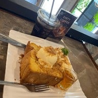 BEYOND CAFE  (บียอนด์ คาเฟ่ กาแฟ เค้ก) สาขาอาชีวะ