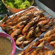 กุ้งเผาน้ำจิ้มรสเด็ดหอยแครงลวกสดๆ