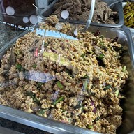 บรรยากาศ หมูทอดเจ๊จง ปั๊มปตท. เทพารักษ์ กม.8 (PTT Thepharak KM8)