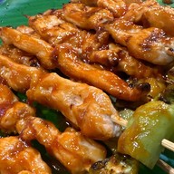 กะเพราพ่นไฟ