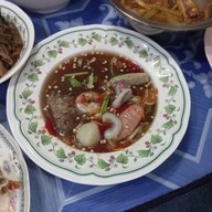 ส้มตำสาวจันทร์แซ่บนัว42