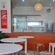 บรรยากาศ Fatbake&Co ขนมปังโฮมเมด  เบเกอรี่ สังขยาใบเตยสด (ขนมปังจัดเบรค) ซอยมังกร