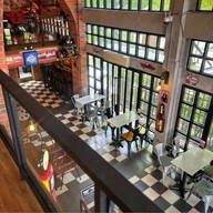 Man& Machine Cafe