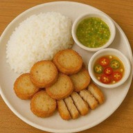 คุณอุ๊ โรงน้ำแข็งตลาดบัวทอง