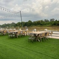 Mongmoon Cafe & Restaurant