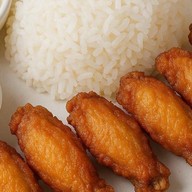 คุณอุ๊ โรงน้ำแข็งตลาดบัวทอง