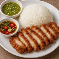 คุณอุ๊ โรงน้ำแข็งตลาดบัวทอง