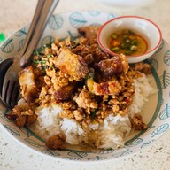 เมนูของร้าน ป้าต้อยก๋วยเตี๋ยวไก่