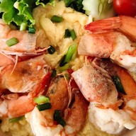 HAPPY TO DO • ข้าวกะเพรา-ไข่ข้น มิโดริซูชิ