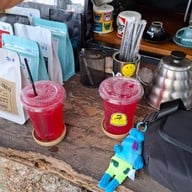 เมนูของร้าน Dj Cafe & Garage