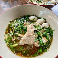 เล่าถึงนม  ริมน้ำ จันทบุรี