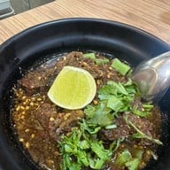 ก๋วยเตี๋ยวเรืออัศวิน (สาขาบรรทัดทอง)