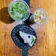 Between Coffee Roaster Tonson Soi, Nadi