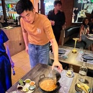 Lawoi' ละโวยจ