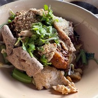 ก๋วยเตี๋ยวน้ำตกพี่คิด