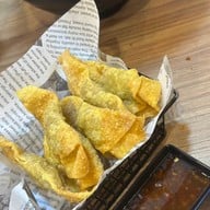 ก๋วยเตี๋ยวเรืออัศวิน (สาขาบรรทัดทอง)