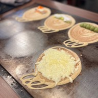 Spread ‘n Roll ขนมโตเกียว มหาราช